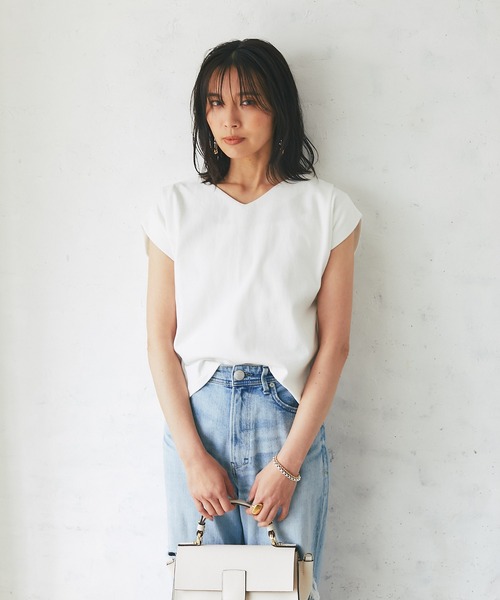 RIVE DROITE(リヴドロワ)の「Vネックタックフレンチカットソー(Tシャツ/カットソー・レディース・チャコールグレー/ベージュ/オフホワイト/ピンク/ミント/ベージュ系その他・FREE)」の21枚目の写真