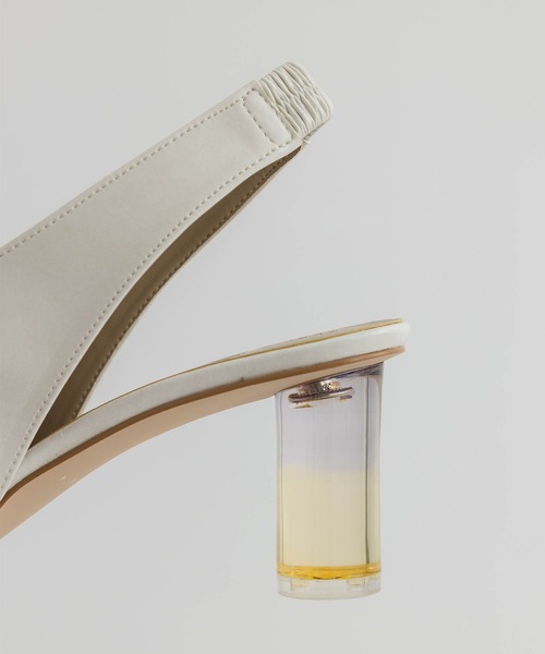 PUBLIC TOKYO（パブリックトウキョウ）の「スクエアトゥパンプス（パンプス・レディース・ブラック/アイボリー・1/2）」の10枚目の写真