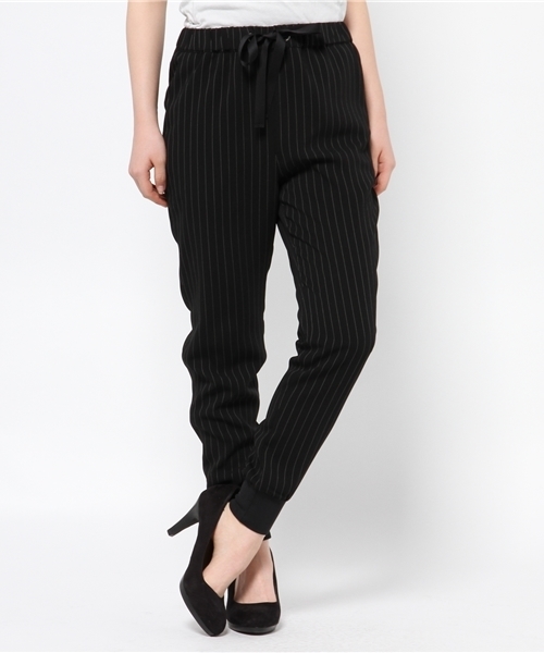 Tiara(ティアラ)の「イージーパンツ(その他パンツ・レディース・ブラック/ネイビー・3/2)」の1枚目の写真