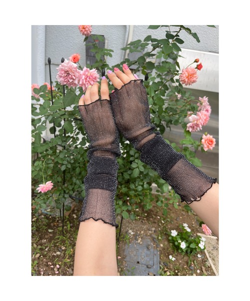 WC(ダブル シー)の「シアーラメアームカバー(アームカバー・レディース・ホワイト/ブラック・FREE)」の1枚目の写真