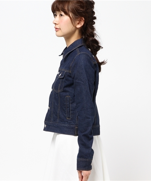 one after another NICE CLAUP（ワンアフターアナザーナイスクラップ）の「【non-no4月号掲載　ナイスクラップ】Ｇジャン（デニムジャケット・レディース・オフホワイト/ブルー/ネイビー・FREE）」の19枚目の写真