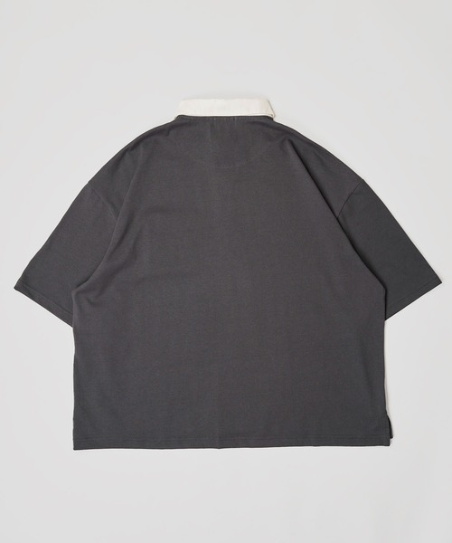ADPOSION(アドポーション)の「ビッグシルエット 天竺ワッペン ラガーシャツ(ポロシャツ・メンズ・チャコールグレー/グリーン/マスタード・MEDIUM/LARGE)」の9枚目の写真
