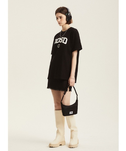 ODD STUDIO（オッドスタジオ）の「A'GEM/9 × .kom『ODD STUDIO/オッドスタジオ』ODSD varsity sports t-shirt/バーシティースポーツ 半袖Tシャツ（Tシャツ/カットソー・レディース・ブラック/ブルー/ホワイト/グレー/ネイビー・M）」の18枚目の写真