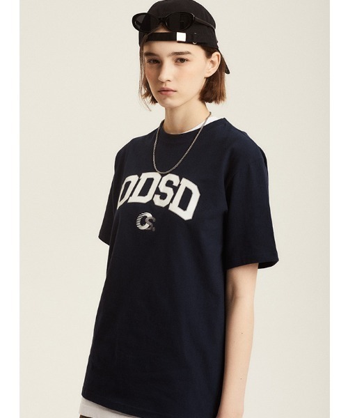 ODD STUDIO（オッドスタジオ）の「A'GEM/9 × .kom『ODD STUDIO/オッドスタジオ』ODSD varsity sports t-shirt/バーシティースポーツ 半袖Tシャツ（Tシャツ/カットソー・レディース・ブラック/ブルー/ホワイト/グレー/ネイビー・M）」の7枚目の写真