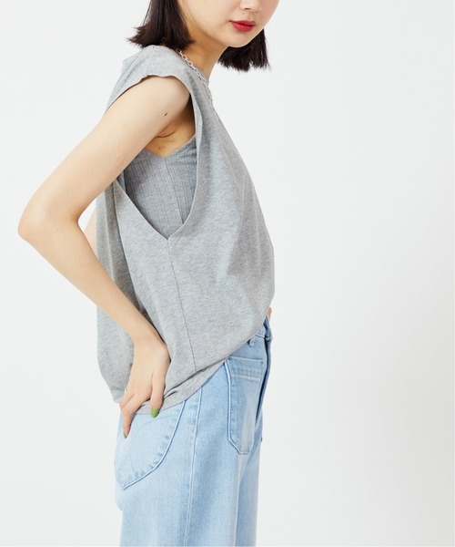 U by SPICK&SPAN（ユーバイスピックアンドスパン）の「ボクシーノースリーブ（Tシャツ/カットソー・レディース・ホワイト/ブラック/グレー・FREE）」の14枚目の写真