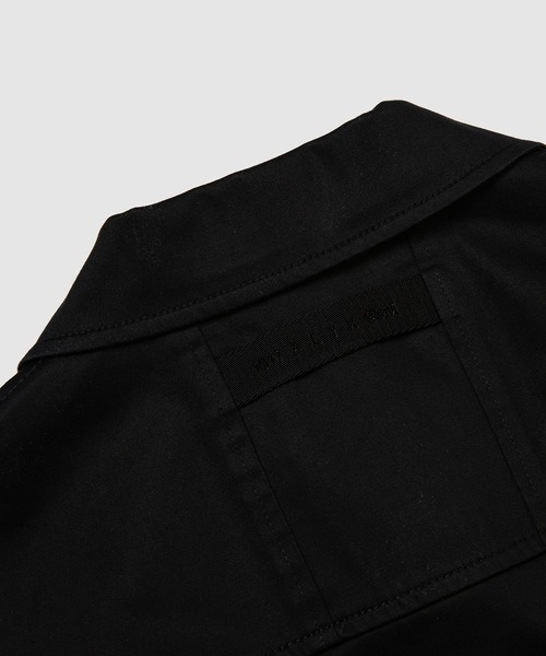 1017 ALYX 9SM(アリクス)の「GRAPHIC ZIP S/S SHIRT(Tシャツ/カットソー・メンズ・ブラック・M/L/XL)」の4枚目の写真
