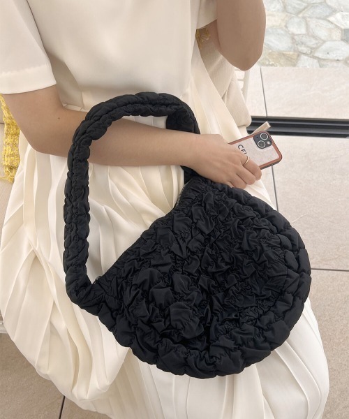 by muni:r（バイ ムニール）の「ライトキルティングミニショルダーバッグ（ショルダーバッグ・レディース・ブラック/アイボリー・ONE SIZE）」の14枚目の写真