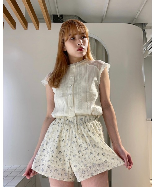 シャツ+ブラウス(半袖+袖なし) epine shoulderlacepintuckclassicalblouse epine（エピヌ）の「shoulder lace pin tuck classical blouse（シャツ