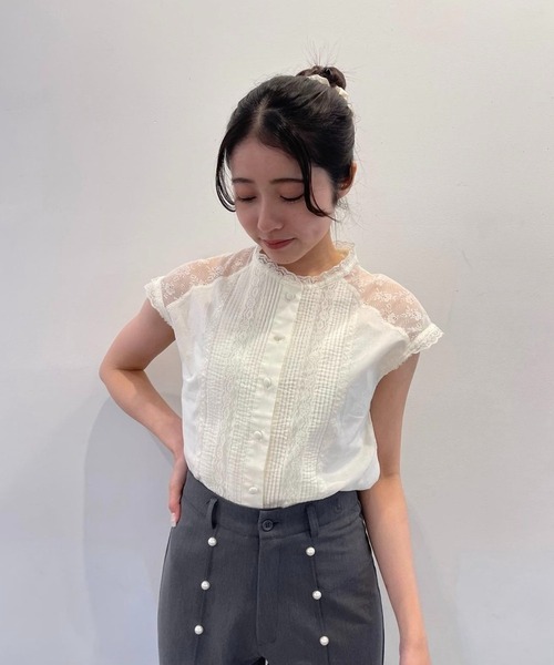 シャツ+ブラウス(半袖+袖なし) epine shoulderlacepintuckclassicalblouse epine（エピヌ）の「shoulder lace pin tuck classical blouse（シャツ