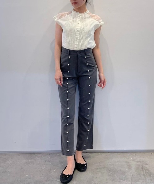 シャツ+ブラウス(半袖+袖なし) epine shoulderlacepintuckclassicalblouse epine（エピヌ）の「shoulder lace pin tuck classical blouse（シャツ
