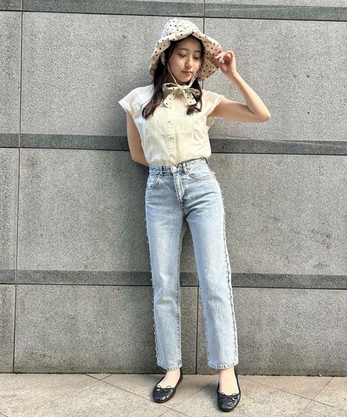 épine - epine shoulderlacepintuckclassicalblouse épine - epine shoulderlacepintuckclassicalblouseの通販 by