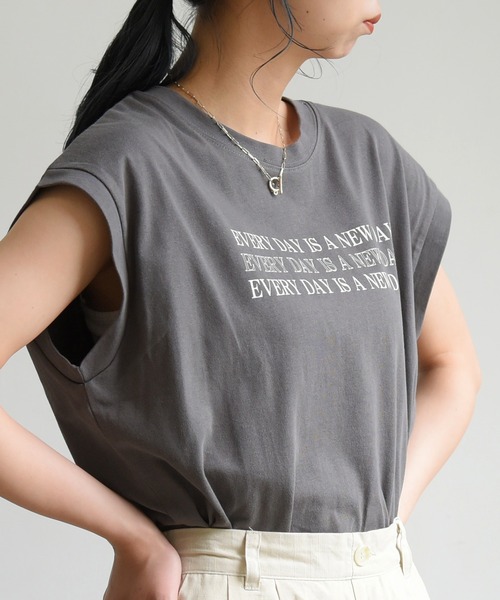 sango（sango）の「ロゴ入ショート丈プルオーバー（Tシャツ/カットソー・レディース・スミクロ/モスグリーン/オフホワイト・FREE）」の20枚目の写真