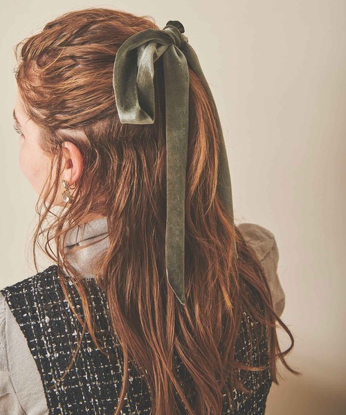 31 Sons de mode（トランテアン　ソン　ドゥ　モード）の「ベロアバレッタ（バレッタ/ヘアクリップ・レディース・ブラック/グリーン・フリー）」の4枚目の写真