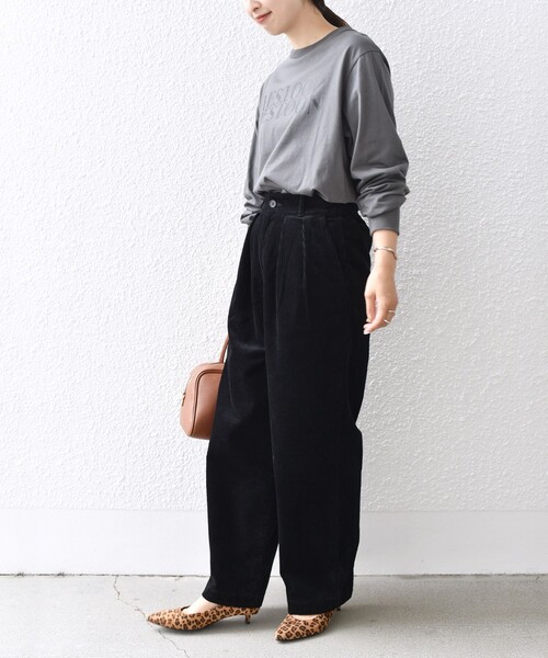 SHIPS（シップス）の「*〈洗濯機可能〉太畝コーデュロイタックパンツ◆（その他パンツ・レディース・ライトグレー/ブラック/ナチュラル/ワイン/ネイビー・SMALL/MEDIUM/LARGE）」の13枚目の写真