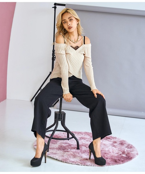 LATINA（ラティーナ）の「肩開きワイドリブカシュクールトップスカットソー（ニット/セーター・レディース・ホワイト/ブラック/ライトベージュ・FREE）」の17枚目の写真