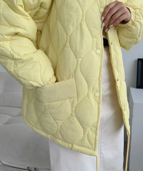 ECLIN（エクラン）の「襟付きキルティングボリュームブルゾン（ブルゾン・レディース・アイボリー/ブラック/グリーン/イエロー/ローズ・FREE）」の21枚目の写真