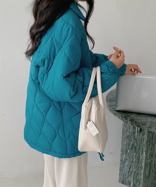 ECLIN（エクラン）の「襟付きキルティングボリュームブルゾン（ブルゾン・レディース・アイボリー/ブラック/グリーン/イエロー/ローズ・FREE）」の12枚目の写真