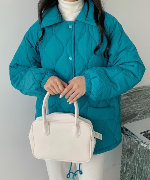 ECLIN（エクラン）の「襟付きキルティングボリュームブルゾン（ブルゾン・レディース・アイボリー/ブラック/グリーン/イエロー/ローズ・FREE）」の15枚目の写真