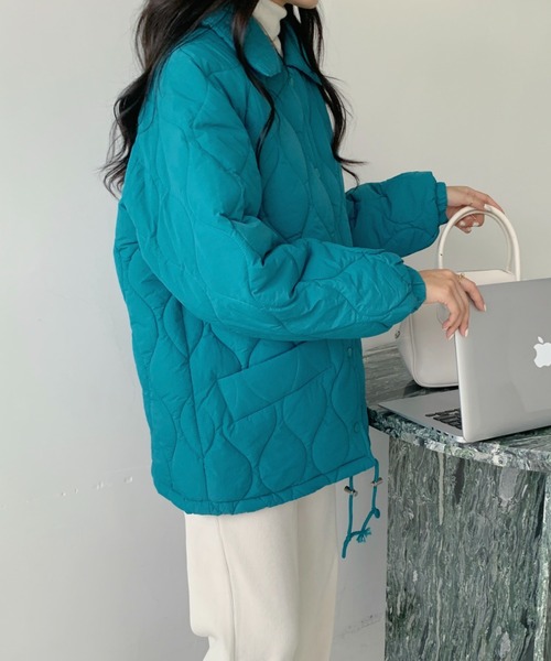 ECLIN（エクラン）の「襟付きキルティングボリュームブルゾン（ブルゾン・レディース・アイボリー/ブラック/グリーン/イエロー/ローズ・FREE）」の16枚目の写真