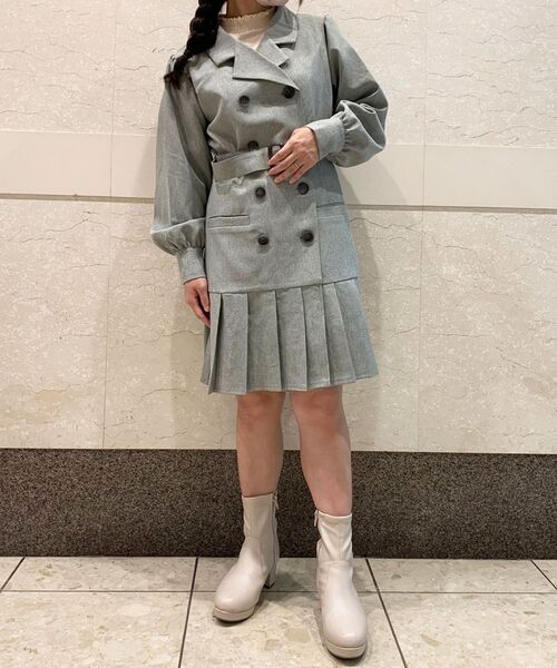 MAJESTIC LEGON(マジェスティックレゴン)の「テーラリングミニワンピース(ワンピース・レディース・ブラウン/グレー・MEDIUM)」の4枚目の写真
