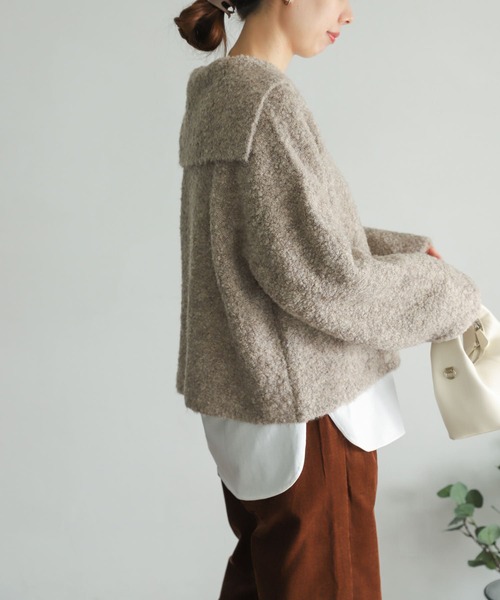 URBAN RESEARCH DOORS（アーバンリサーチドアーズ）の「ブークレセーラーカラーKNIT（ニット/セーター・レディース・グレー/キャメル・MEDIUM）」の6枚目の写真