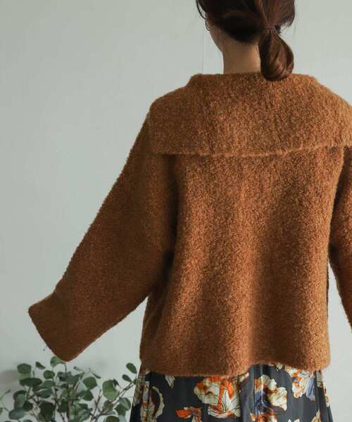 URBAN RESEARCH DOORS（アーバンリサーチドアーズ）の「ブークレセーラーカラーKNIT（ニット/セーター・レディース・グレー/キャメル・MEDIUM）」の17枚目の写真