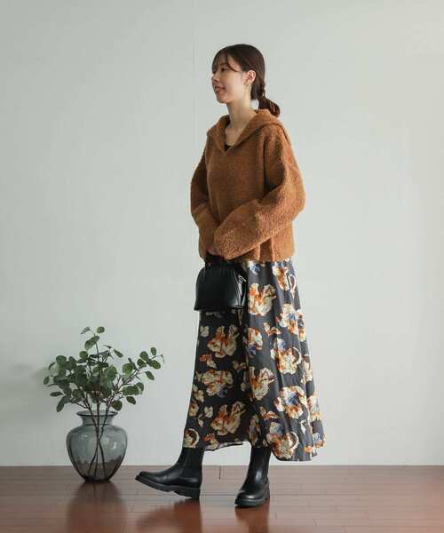 URBAN RESEARCH DOORS（アーバンリサーチドアーズ）の「ブークレセーラーカラーKNIT（ニット/セーター・レディース・グレー/キャメル・MEDIUM）」の22枚目の写真