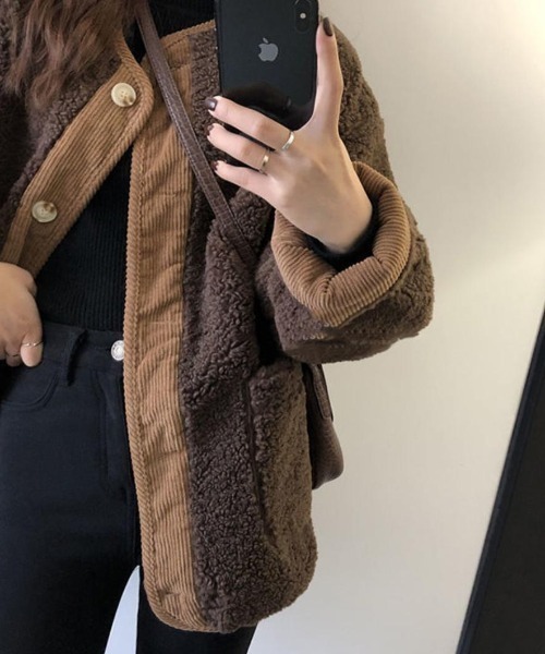 CLEA（クレア）の「コーデュロイ配色オーバーボアコート（ノーカラーコート・レディース・アイボリー/ブラウン・FREE）」の8枚目の写真