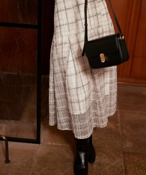 SNIDEL（スナイデル）の「ポイントメタルバッグ（ショルダーバッグ・レディース・ライトブルー/ブラック/ベージュ系その他・FREE）」の11枚目の写真