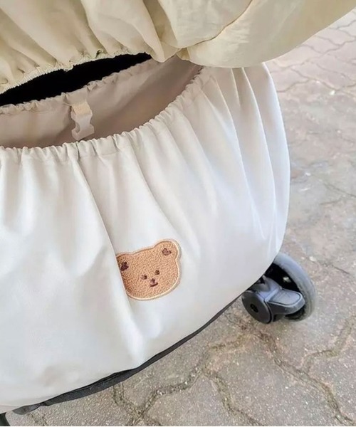 Bambin(ボンバン)の「【 Bambin / ボンバン 】 大容量 ベビーカー アンダー バッグ(ベビーカー/ベビーカー用品・レディース・オフホワイト/ブラック・FREE)」の6枚目の写真