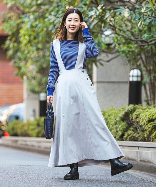 coen（コーエン）の「裏起毛サロペットスカート（ジャンパースカート・レディース・ライトグレー/ブラック・M/L）」の4枚目の写真