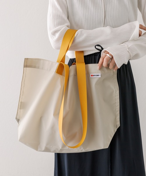 mystic(ミスティック)の「NYLONY コントラストツーハンドルトート S(トートバッグ・レディース・グリーン/パープル/イエロー・ONE SIZE)」の3枚目の写真