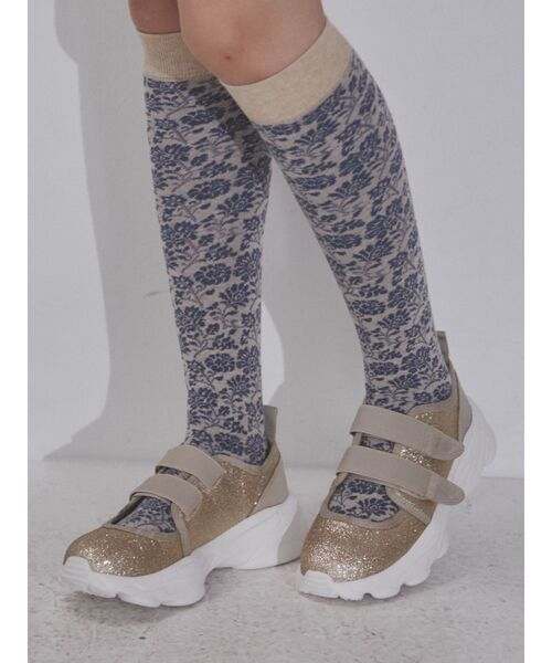 merry jenny（メリージェニー）の「グリッターベルクロスニーカー（スニーカー・レディース・ライトブルー/ブラック/ゴールド・SMALL/MEDIUM/LARGE）」の4枚目の写真