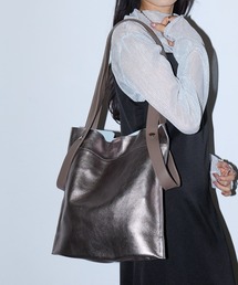 Beau're（ヴュレ）の「25AW 限定カラー追加【BEAURE】カウレザー 2デザイン ハンドル 薄マチ A4 トート B-22197（トートバッグ）」