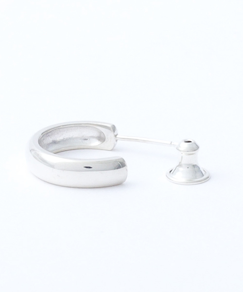 UNITED TOKYO(ユナイテッドトウキョウ)の「シルバーピアスL(ピアス(片耳用)・メンズ・シルバー・FREE)」の3枚目の写真