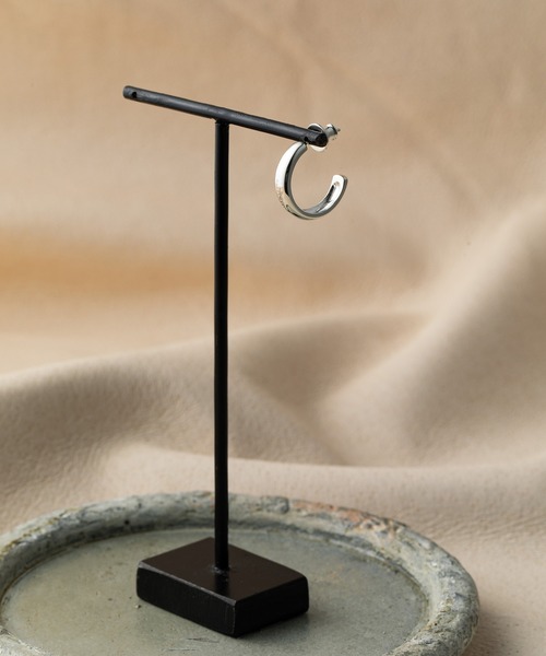 UNITED TOKYO(ユナイテッドトウキョウ)の「シルバーピアスL(ピアス(片耳用)・メンズ・シルバー・FREE)」の10枚目の写真