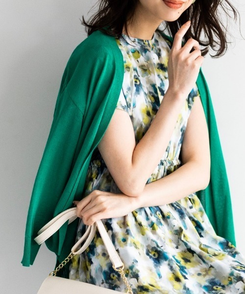 DRESKIP（ドレスキップ）の「◆さらっと羽織って軽やかに トッパ－カーディガン（カーディガン/ボレロ・レディース・イエロー/ネイビー/ライトベージュ/オフホワイト/ダークオレンジ/ブルー/ブラック/グリーン・00）」の5枚目の写真