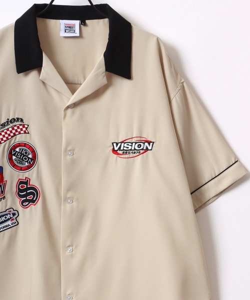 VISION STREET WEAR(ヴィジョンストリートウェア)の「VISION STREET WEAR/ヴィジョンストリートウェア オーバーサイズ ワッペン刺繍 クレリック オープンカラー 半袖シャツ/ボーリングシャツ(シャツ/ブラウス・メンズ・アイボリー/ブラック/グレイッシュブルー・M/L/LL)」の1枚目の写真