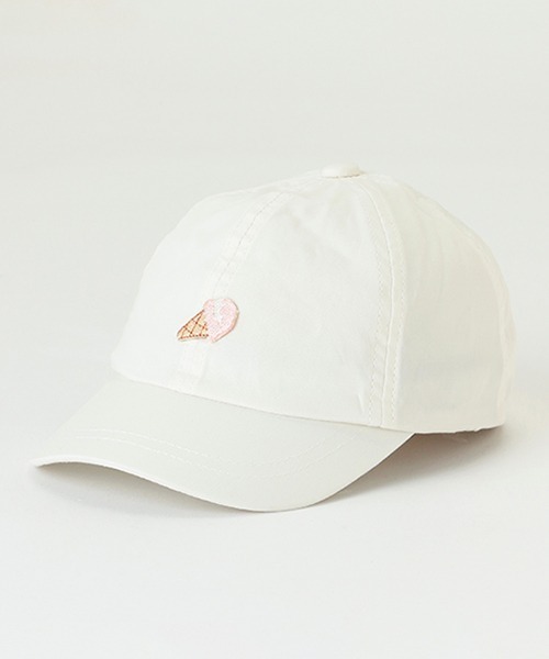 petit main（プティマイン）の「【UVカット】アソート刺しゅうキャップ（キャップ・キッズ・アイボリー/ライトブルー/オフホワイト/ラベンダー・54cm/52cm/50cm）」の2枚目の写真