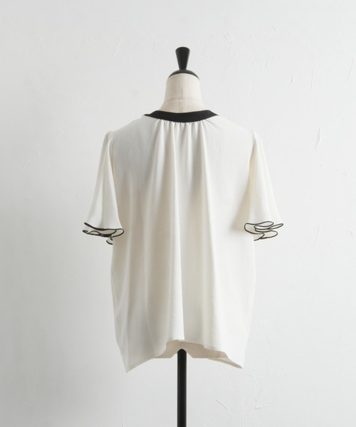 tocco closet(トッコ クローゼット)の「【ZOZO限定】前後2WAY配色フレアスリーブブラウス(シャツ/ブラウス・レディース・ブラック/ベージュ/オフホワイト・M)」の22枚目の写真