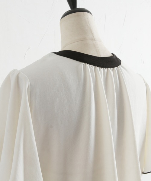 tocco closet(トッコ クローゼット)の「【ZOZO限定】前後2WAY配色フレアスリーブブラウス(シャツ/ブラウス・レディース・ブラック/ベージュ/オフホワイト・M)」の17枚目の写真