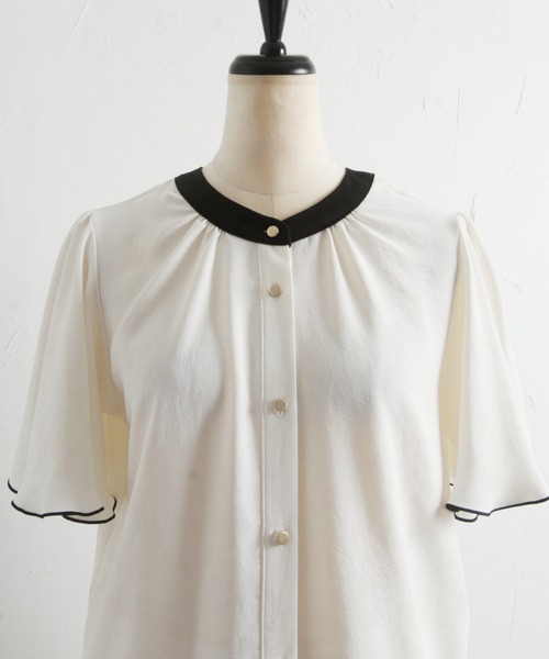 tocco closet(トッコ クローゼット)の「【ZOZO限定】前後2WAY配色フレアスリーブブラウス(シャツ/ブラウス・レディース・ブラック/ベージュ/オフホワイト・M)」の12枚目の写真