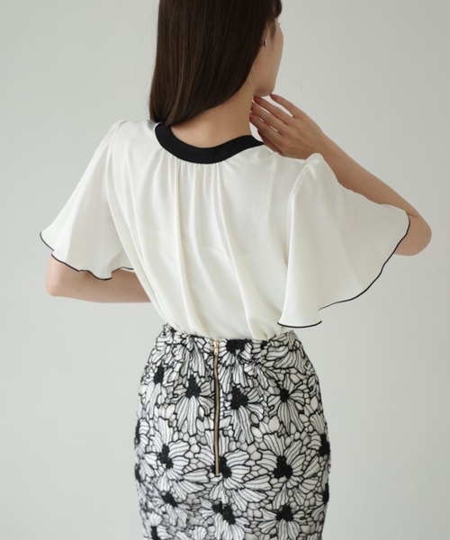 tocco closet(トッコ クローゼット)の「【ZOZO限定】前後2WAY配色フレアスリーブブラウス(シャツ/ブラウス・レディース・ブラック/ベージュ/オフホワイト・M)」の9枚目の写真