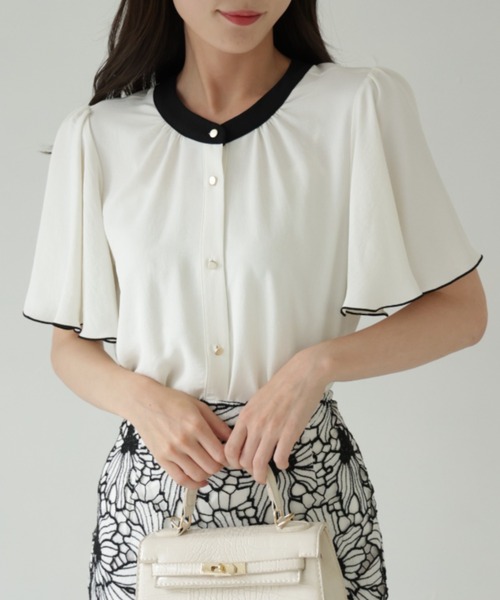 tocco closet(トッコ クローゼット)の「【ZOZO限定】前後2WAY配色フレアスリーブブラウス(シャツ/ブラウス・レディース・ブラック/ベージュ/オフホワイト・M)」の19枚目の写真