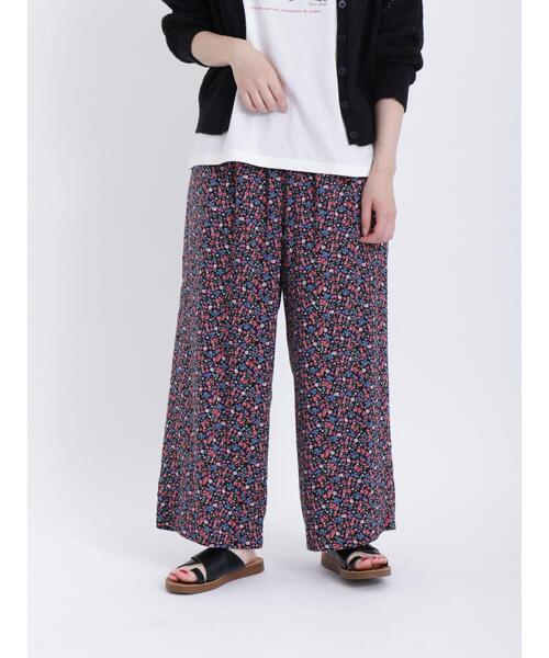 Samansa Mos2（サマンサ モスモス）の「小花柄綿レーヨンストレート