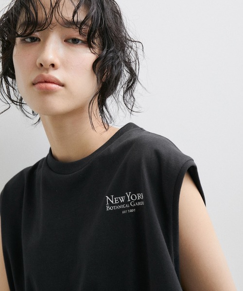ADAM ET ROPE'（アダムエロペ）の「【The New York Botanical Garden for ADAM ET ROPE'】NYBG PHOTO TEE（Tシャツ/カットソー・レディース・ブラック/キャメル・FREE）」の9枚目の写真