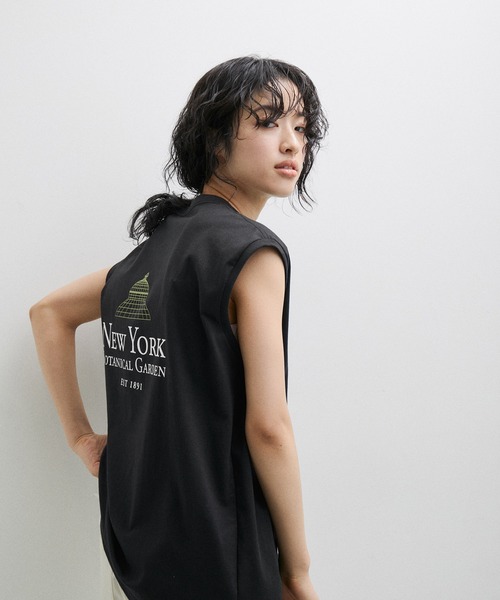 ADAM ET ROPE'（アダムエロペ）の「【The New York Botanical Garden for ADAM ET ROPE'】NYBG PHOTO TEE（Tシャツ/カットソー・レディース・ブラック/キャメル・FREE）」の10枚目の写真