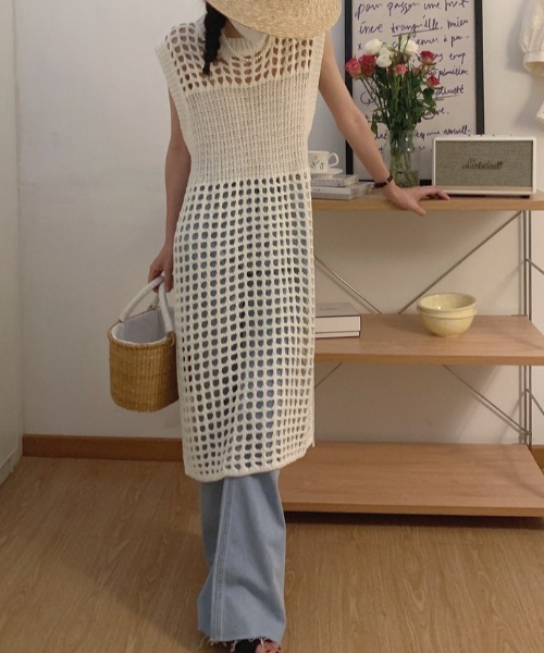 deux amour（ドゥーザムール）の「カギ編みロングジレ（ベスト・レディース・ブラック/ホワイト・FREE）」の10枚目の写真