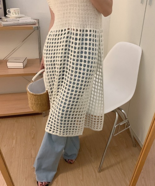 deux amour（ドゥーザムール）の「カギ編みロングジレ（ベスト・レディース・ブラック/ホワイト・FREE）」の14枚目の写真