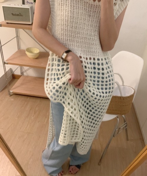 deux amour（ドゥーザムール）の「カギ編みロングジレ（ベスト・レディース・ブラック/ホワイト・FREE）」の13枚目の写真